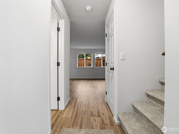 3rd image of 16216 and 16218 72nd Avenue Ct E