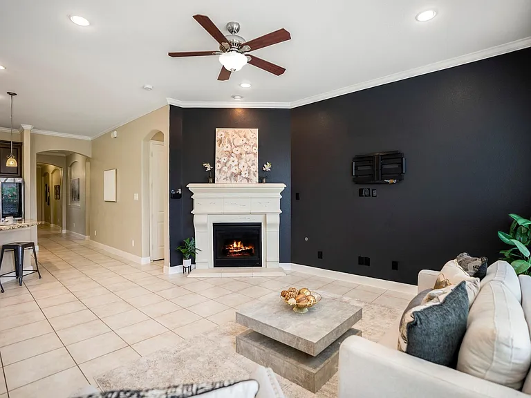 22310 Taren Ct — Photo 15