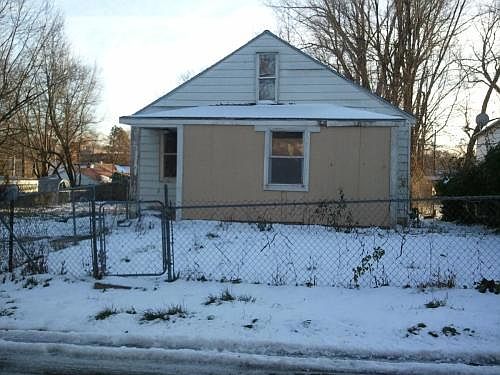 1st image of 1219 W Sea Ave