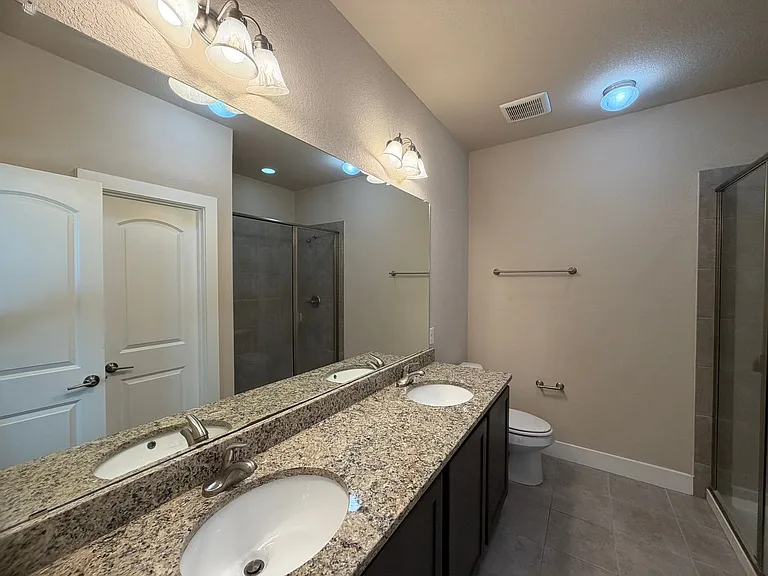 724 Gristmill Dr #19A — Photo 8