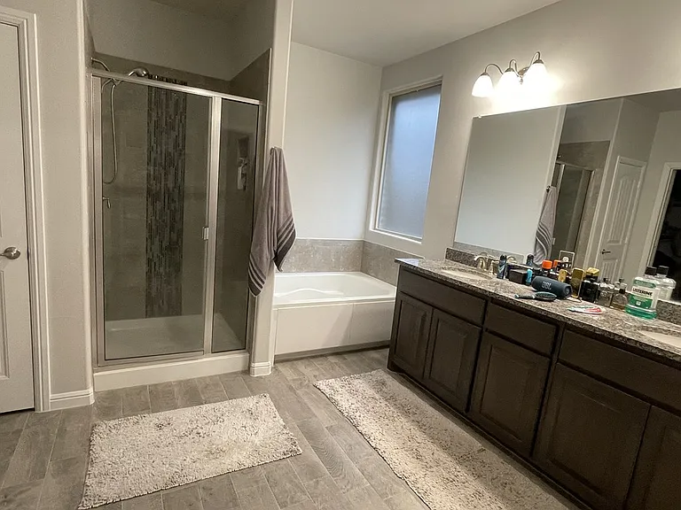609 Viva Max Dr — Photo 17