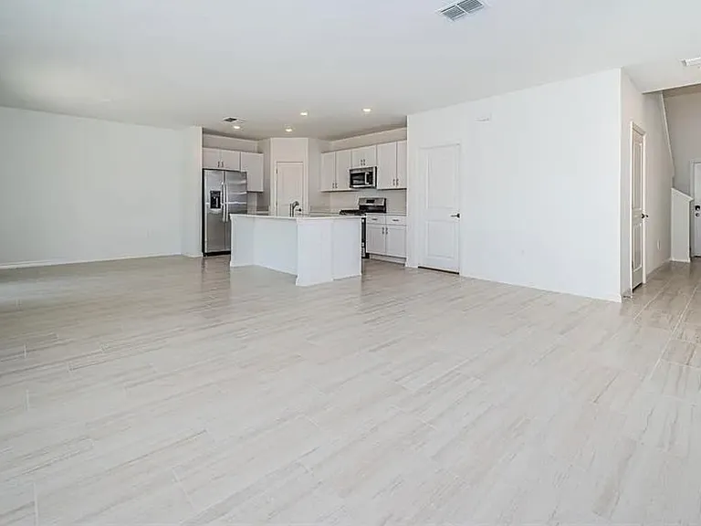 7698 Painted Sky Pl — Photo 2