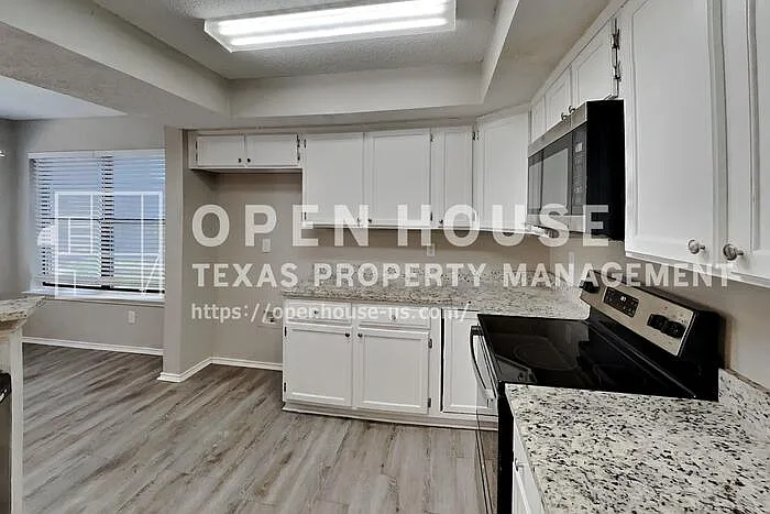 774 Eiffel Dr — Photo 6