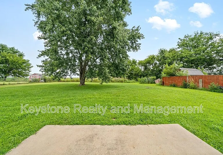 2080 Carneal Ln — Photo 16