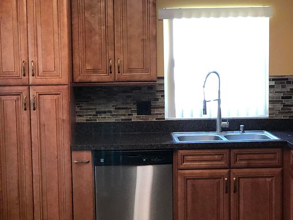 2nd image of 1659 Saratoga Dr