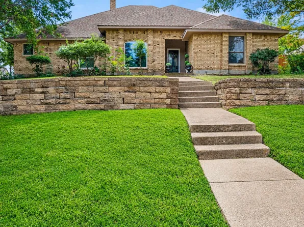 2014 Royal Crest Dr, Garland, TX 75043