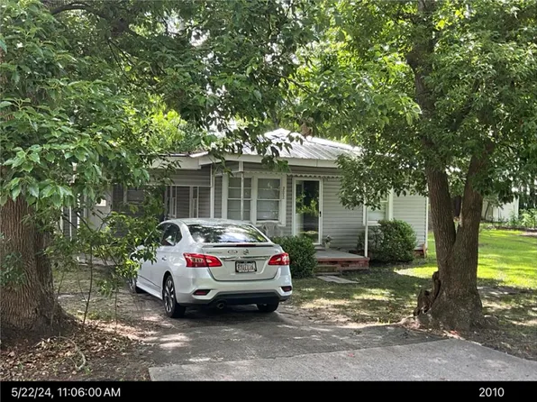 702 S Daughtry St, Douglas, GA 31533