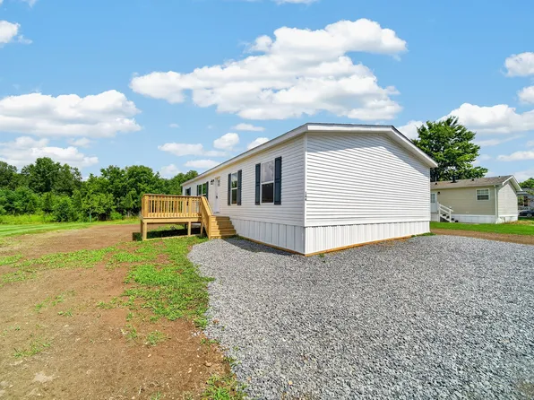 144 Imperial Way, Edinboro, PA 16412