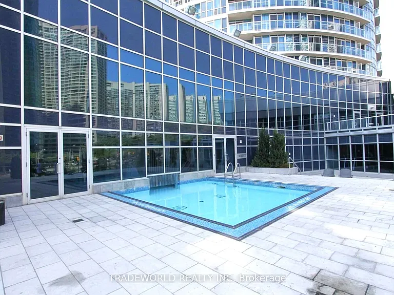 8 York St #1009 — Photo 7