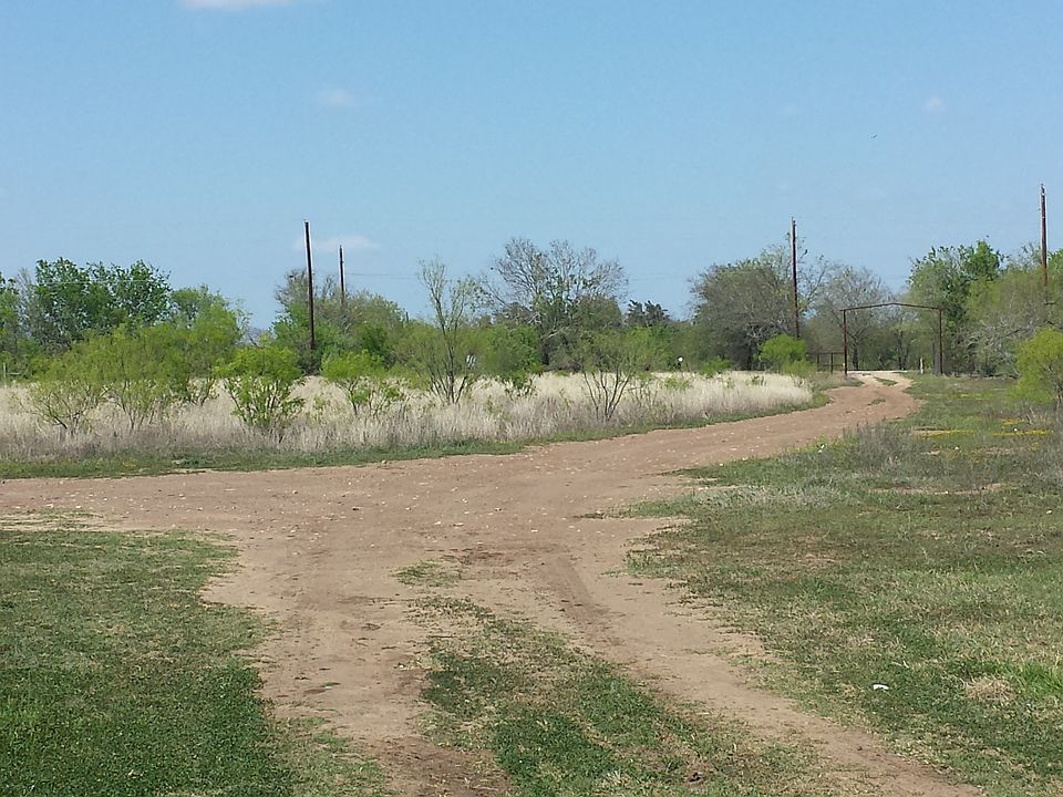 1st image of 670 W County Road 672