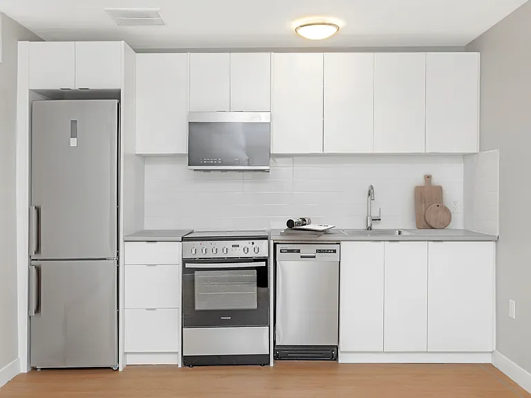 435 Kerr St — Photo 14