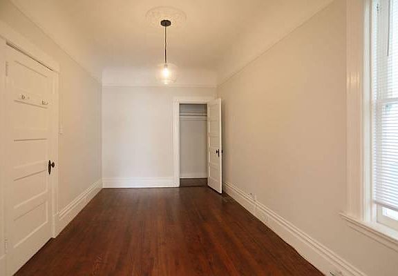 3rd image of 164 5th Ave