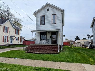 123 Walnut St, Coshocton, OH, 43812