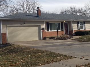 8017 Eby St, Overland Park, KS 66204