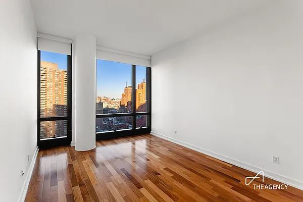 Rented by The Agency | media 5