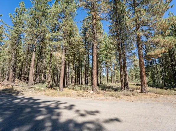 800 3rd St, Portola, CA 96122