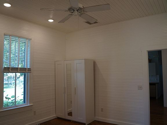 5th image of 1712 E 4th Ave