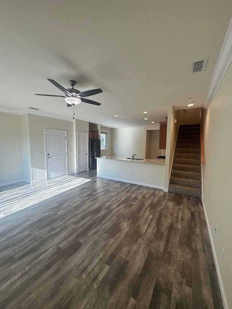 842 Mission De Oro Drive — Photo 2