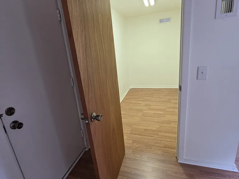 212 Brady Ln #B — Photo 11