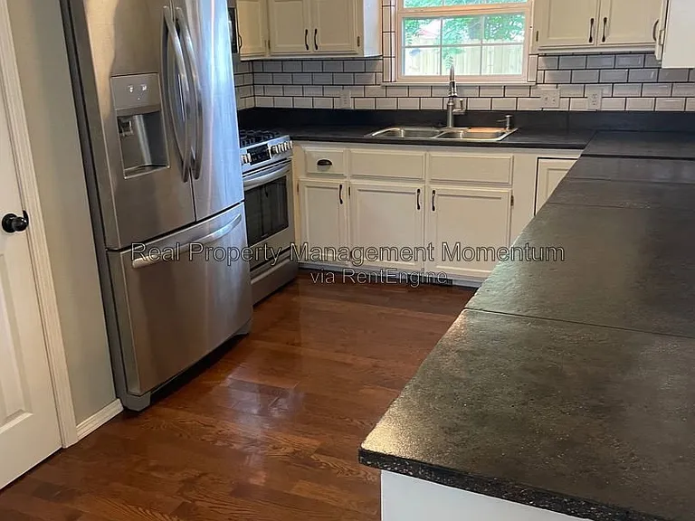1257 Batson Pl — Photo 3