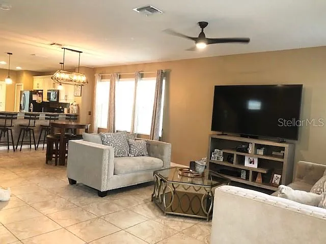 3 bed, 1680 sqft, $2,500 — Photo 3