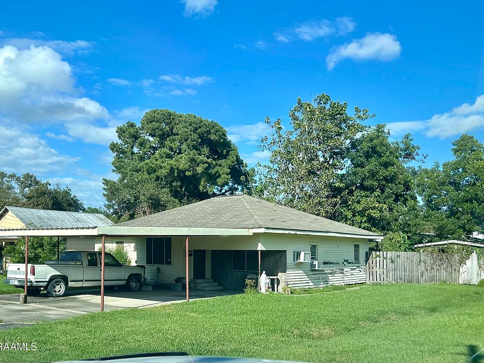 1st image of 410 Karen Dr