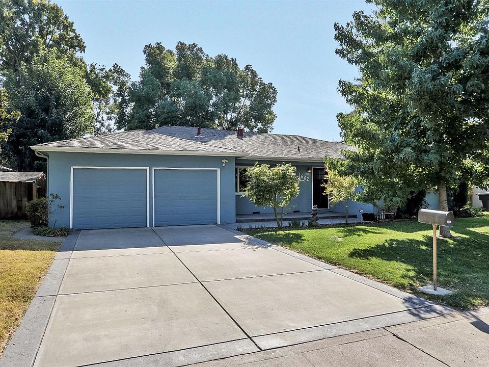 1st image of 1662 W Portola Ave