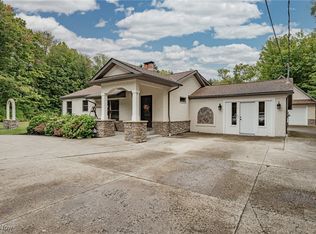 8163 Hart Rd, Kirtland Hills, OH 44060