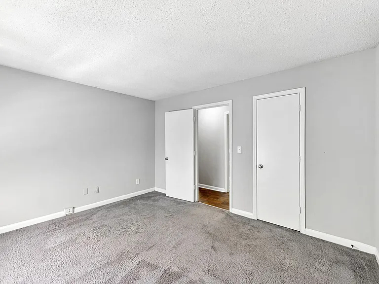 Woodland Trace Apartments — Photo 14