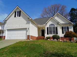 608 Lakeview Ave, Wake Forest, NC 27587