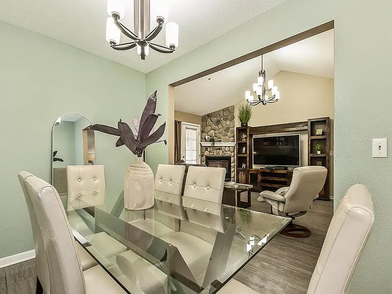 1550 Oakfield Dr — Photo 12