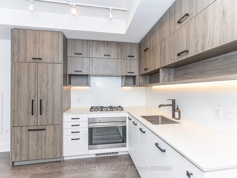1888 Queen St E #204 — Photo 9