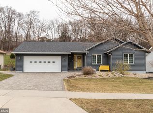 1933 Fox Valley Dr SW, Rochester, MN 55902