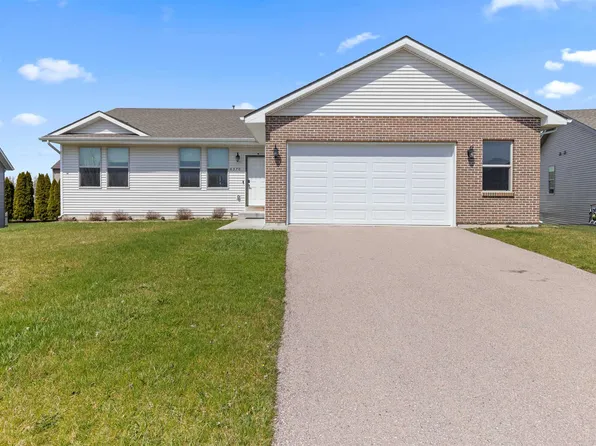 6370 Edgewood Rd, Machesney Park, IL 61115