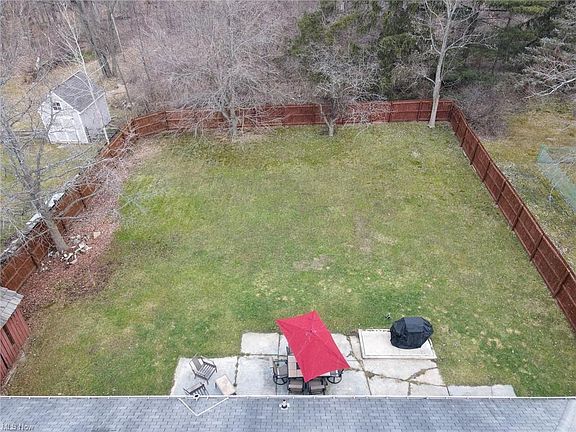 2nd image of 150 Parkview Dr
