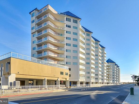 5th image of 8 60th St Unit 1002