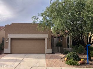 650 W Shadow Wood St, Green Valley, AZ 85614