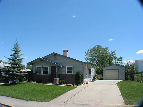 3204 Oak Ave Photo 1