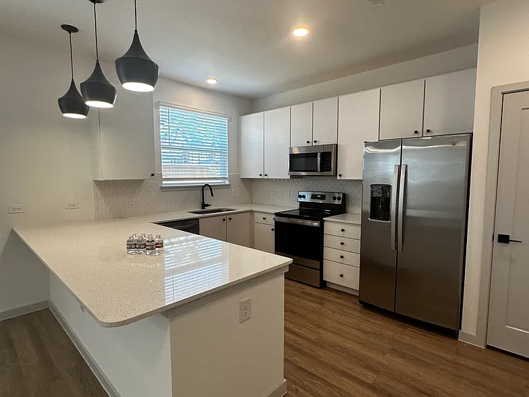 Barbarosa Rd — Photo 19