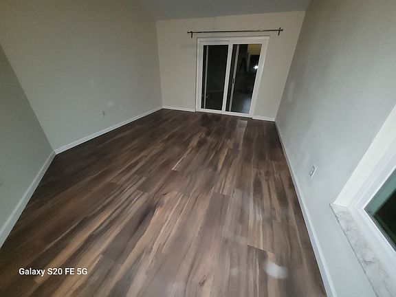 4th image of 11814 Sweetpea Ct