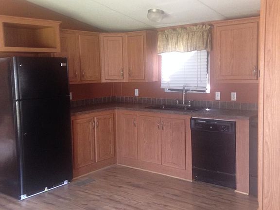 2nd image of 557 Parkwood Dr