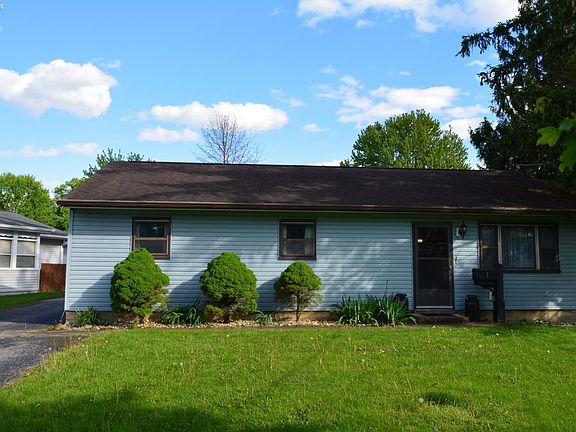 4th image of 1 Parkridge Ct