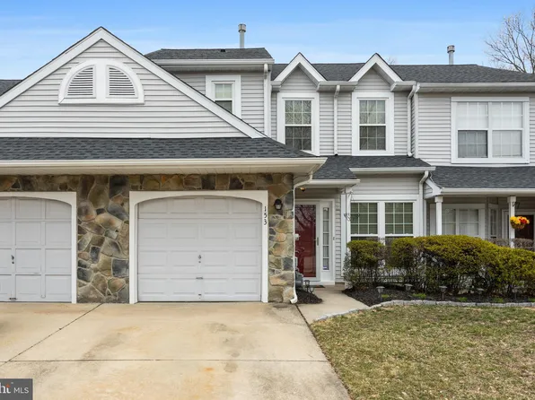 153 Kerry Lynn Ct, Williamstown, NJ 08094