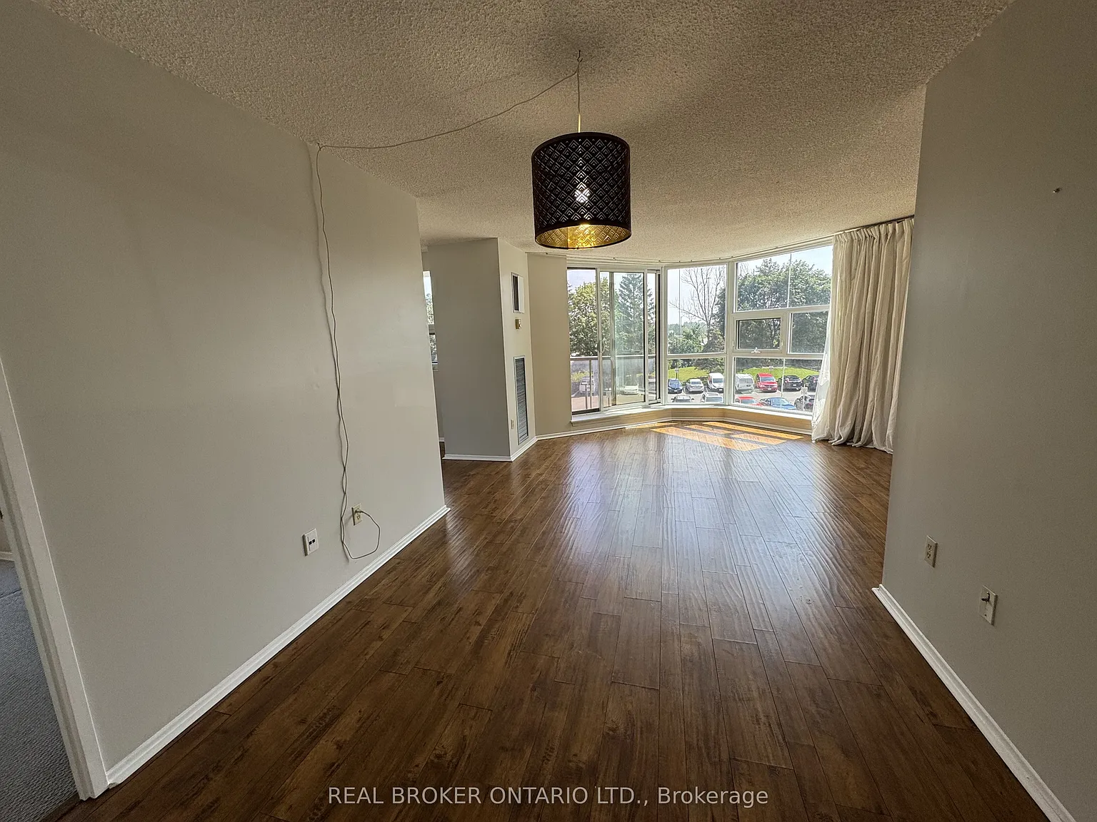 2 bed, $2,250 — Photo 2