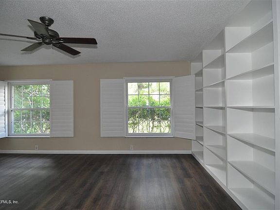 2nd image of 28 Coquina Ave
