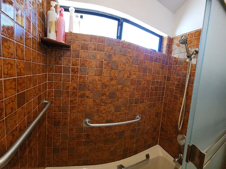 270 E Foothill Blvd — Photo 15