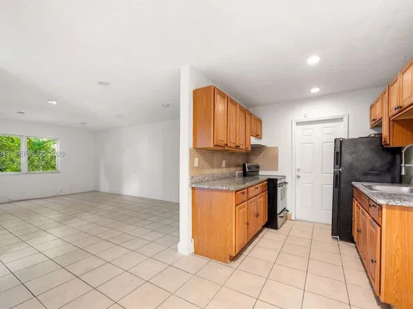 608 SW 16th Ave #1-4, Fort Lauderdale, FL 33312