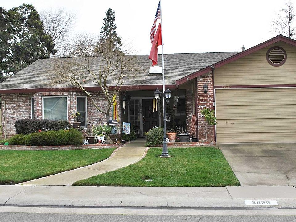 2nd image of 5836 Laguna Shore Way
