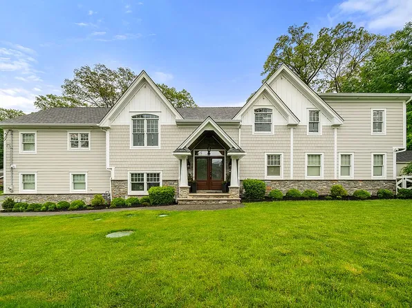 3 Hopper St, Oakland, NJ 07436