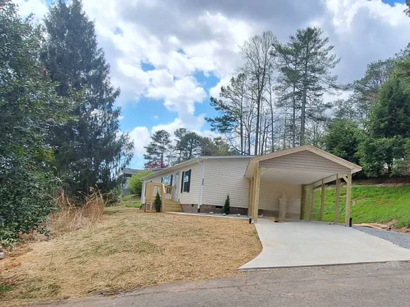 429 W Sunshine Cir #109, Hendersonville, NC 28792